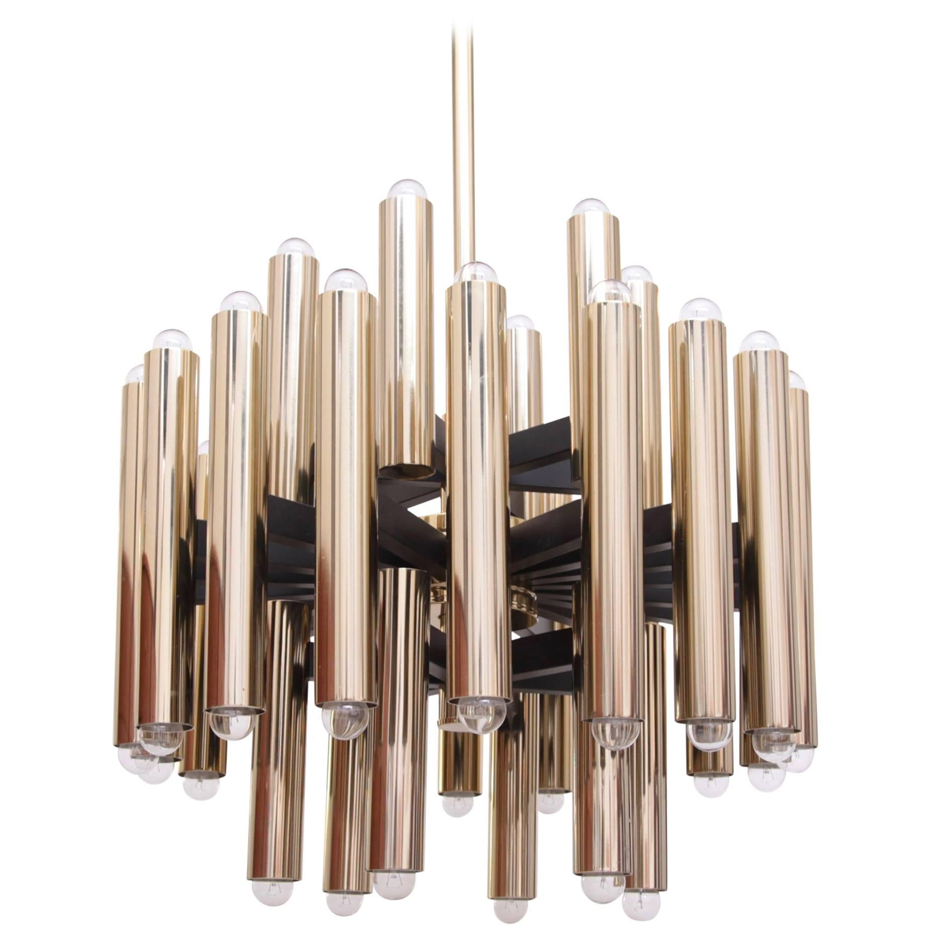 1 of 3 Extraordinary Huge Brass Mid-Century Chandeliers in Manner of Sciolari For Sale