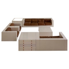 Saratoga living room set designed by Massimo and Lella Vignelli for Poltronova
