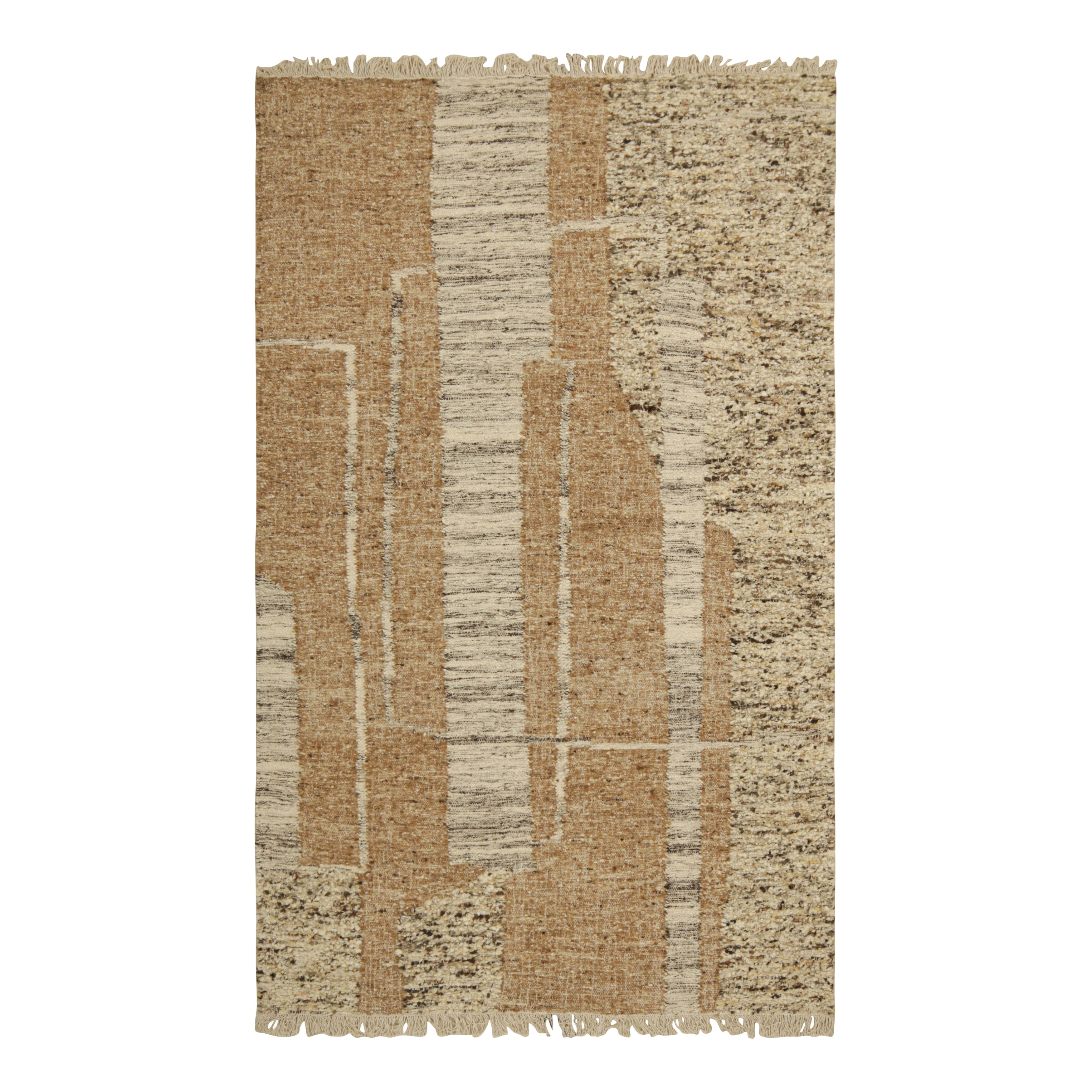 Tejido plano abstracto de Rug & Kilim en beige-marrón con motivos geométricos