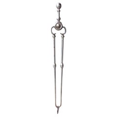 Gran pinza georgiana para chimenea, principios del siglo XIX