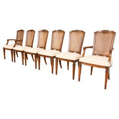 Kindel Furniture Sedie da pranzo in legno di ciliegio intagliate in stile Reggenza francese Luigi XVI