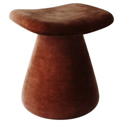 Taburete Tapizado "Romy" en Faux Mohair Canela by Christiane Lemieux