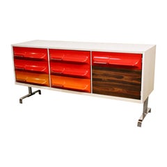 Enfilade futuriste de Giovanni Maur pour Treco Canada