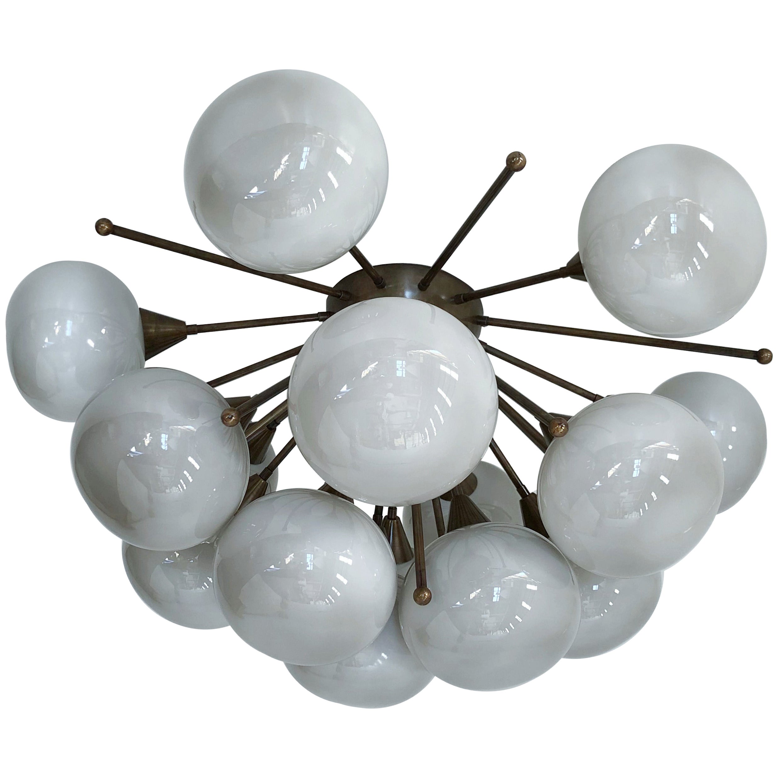 Mezzo Flush Mount di Fabio Ltd
