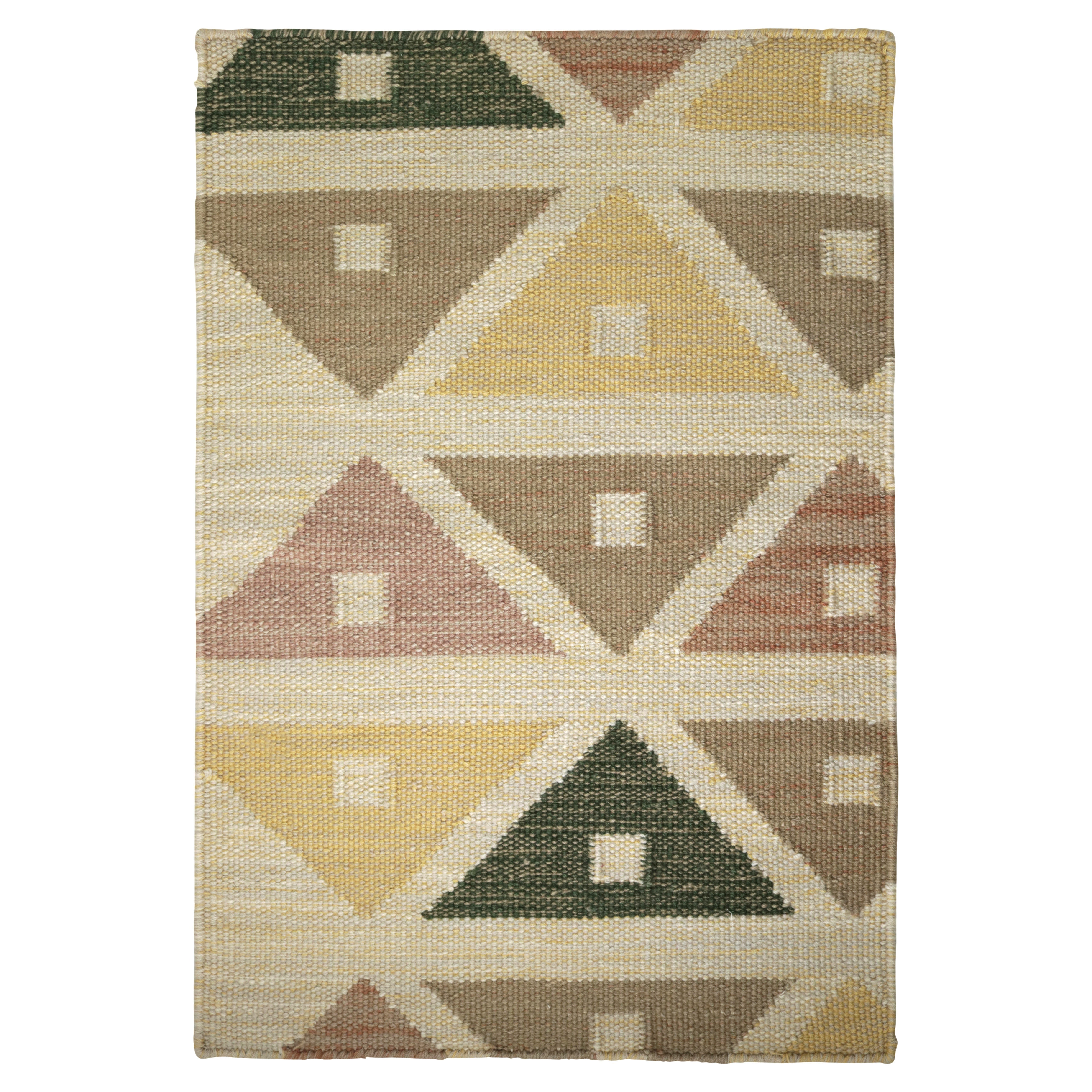 Muestra de alfombra personalizada de estilo escandinavo de Rug & Kilim, motivos geométricos beige