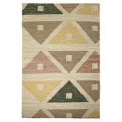 Rug & Kilim's Scandinavian Style Custom Rug Sample, Beige Geometric Patterns (échantillon de tapis personnalisé de style scandinave, motifs géométriques beiges)