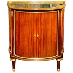 Armario Demi-Lune de Caoba Estilo Luis XVI Francés del Siglo XIX