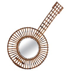 Espejo de pared con forma de banjo en ratán, años 50