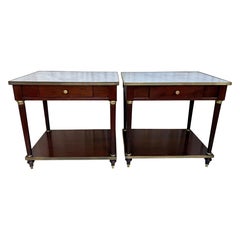 Coppia di comodini in stile neoclassico con piano in marmo di Jansen