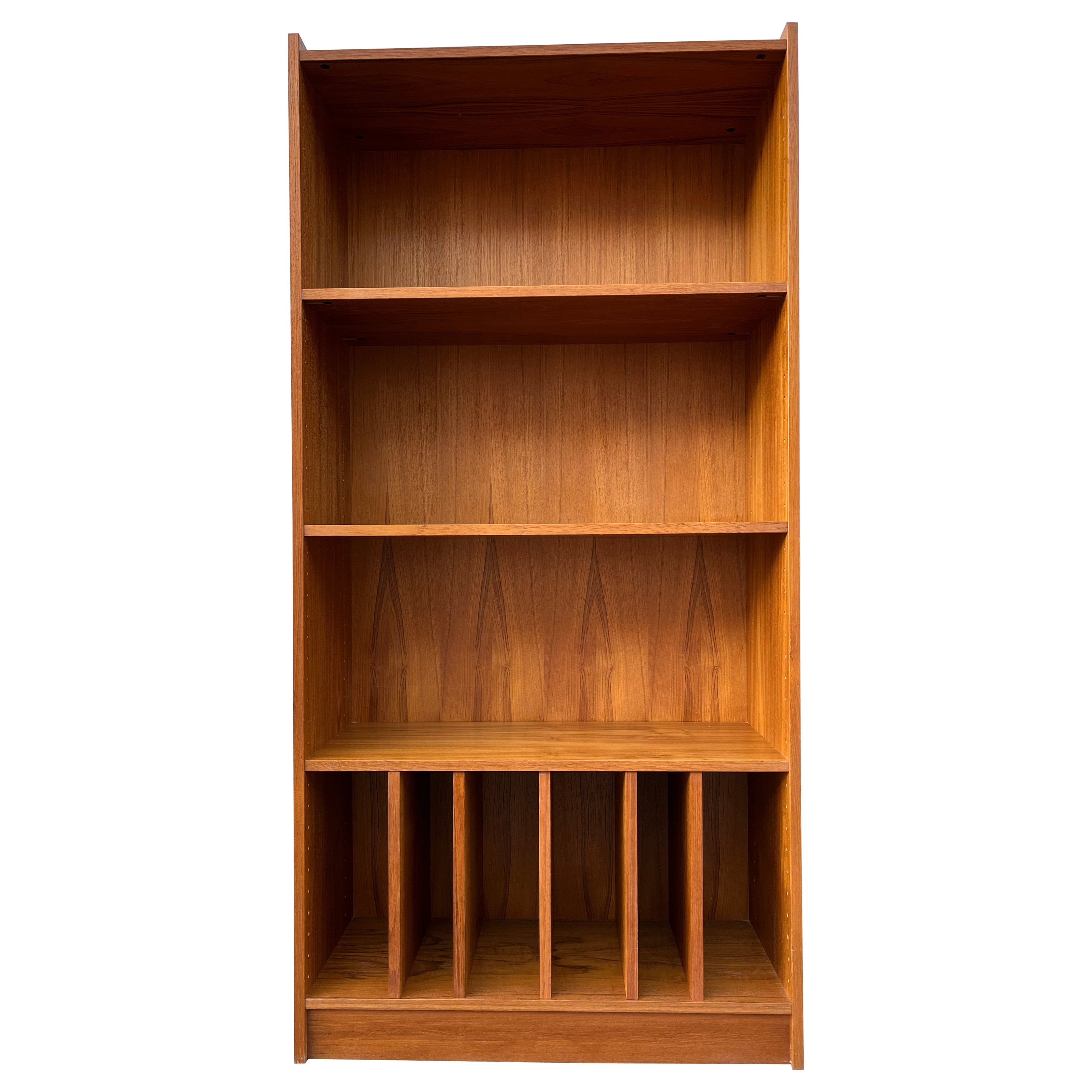 Dänisches Bücherregal von Poul Hundevad, Moderne der Mitte des Jahrhunderts. Circa 1970er Jahre