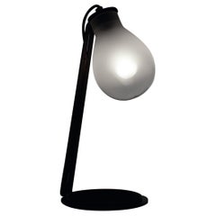 Lampada da tavolo in vetro smerigliato MMM Rain di MM Lampadari
