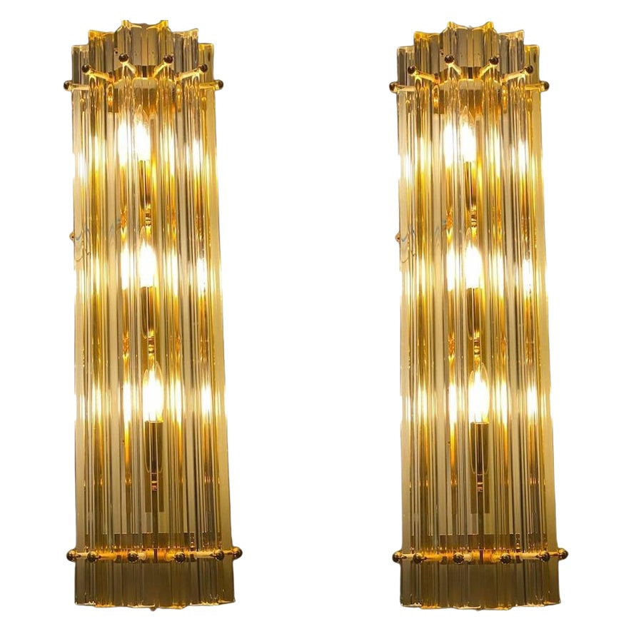 Ein Paar auffällige Contemporary Crystal Prism Wandleuchter im Angebot