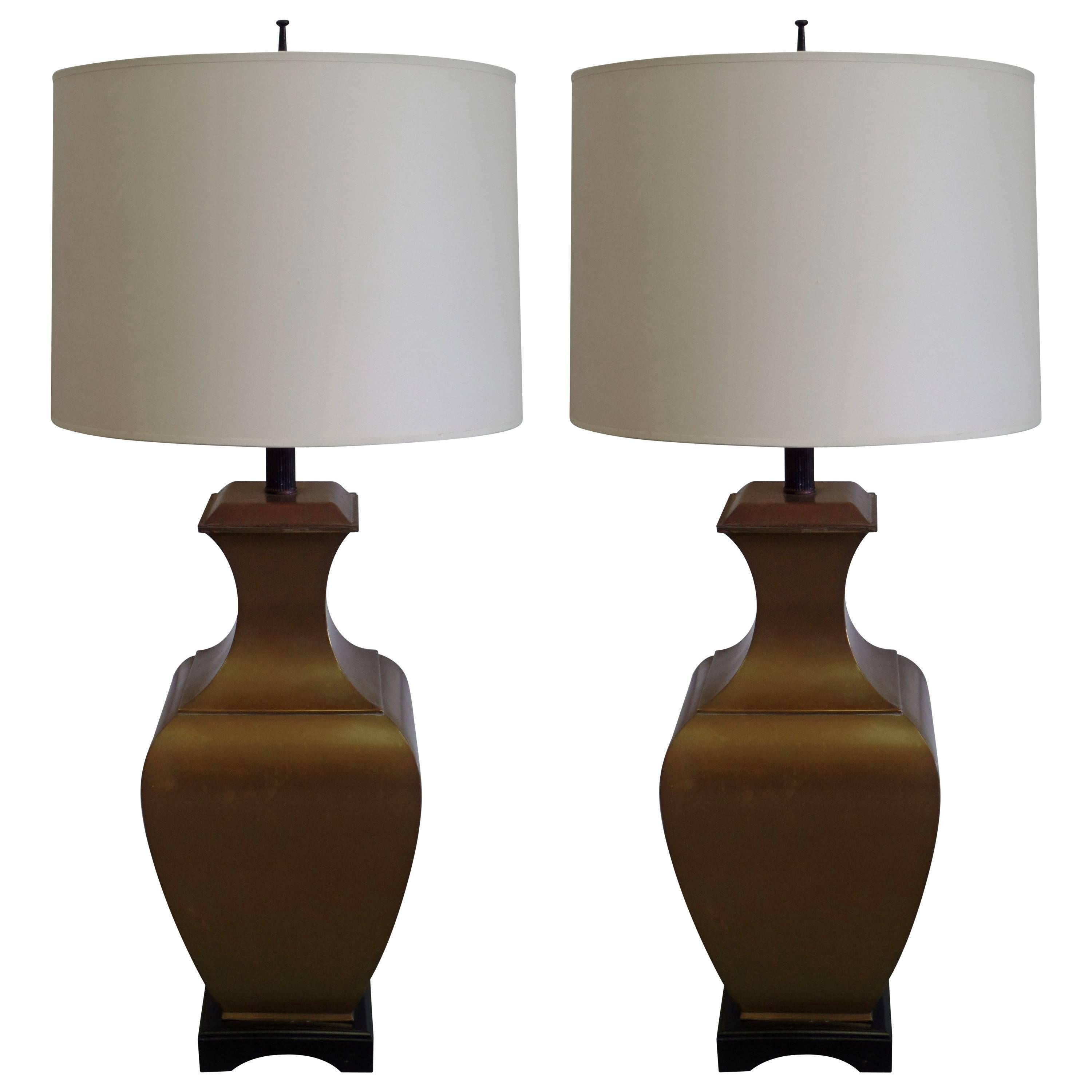 Pair of Large French Mid-Century Modern Neoclassical Brass / Bronze Table Lamps For Sale