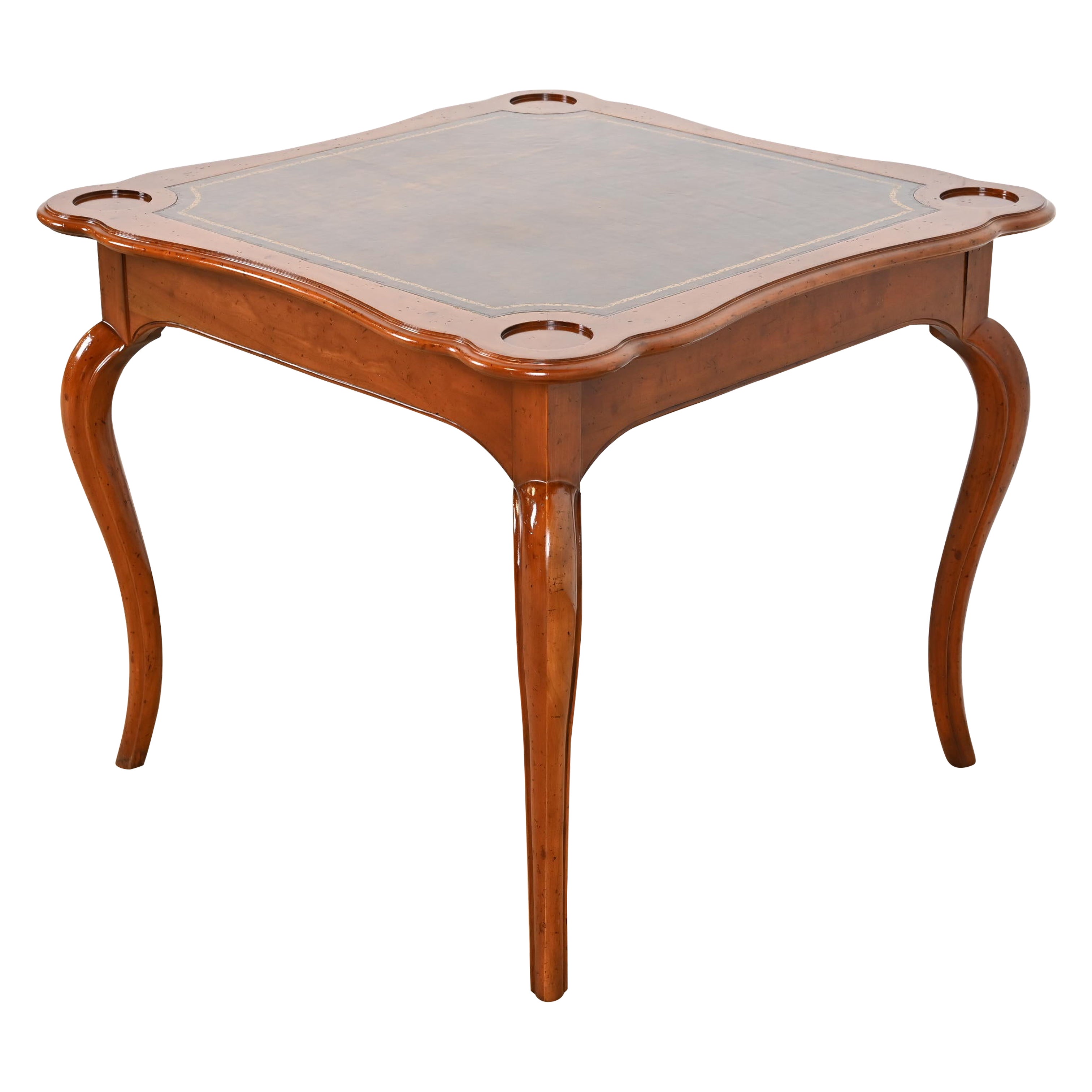 Table à plateau en bois de cerisier sculpté Louis XV, Baker Furniture, France