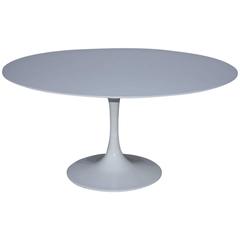 Contemporary High-Gloss White Eero Saarinen Style Tulip Table