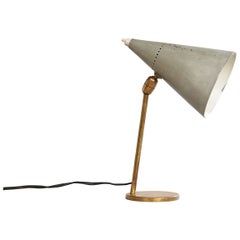 Italienische Designerin, Tischlampe, Messing, Metall, Italien, 1950er Jahre
