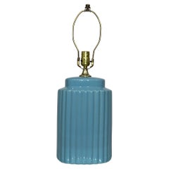 Lampada da tavolo in ceramica blu baby anni '70 in stile Art Deco Hollywood Regency Pastello anni '80