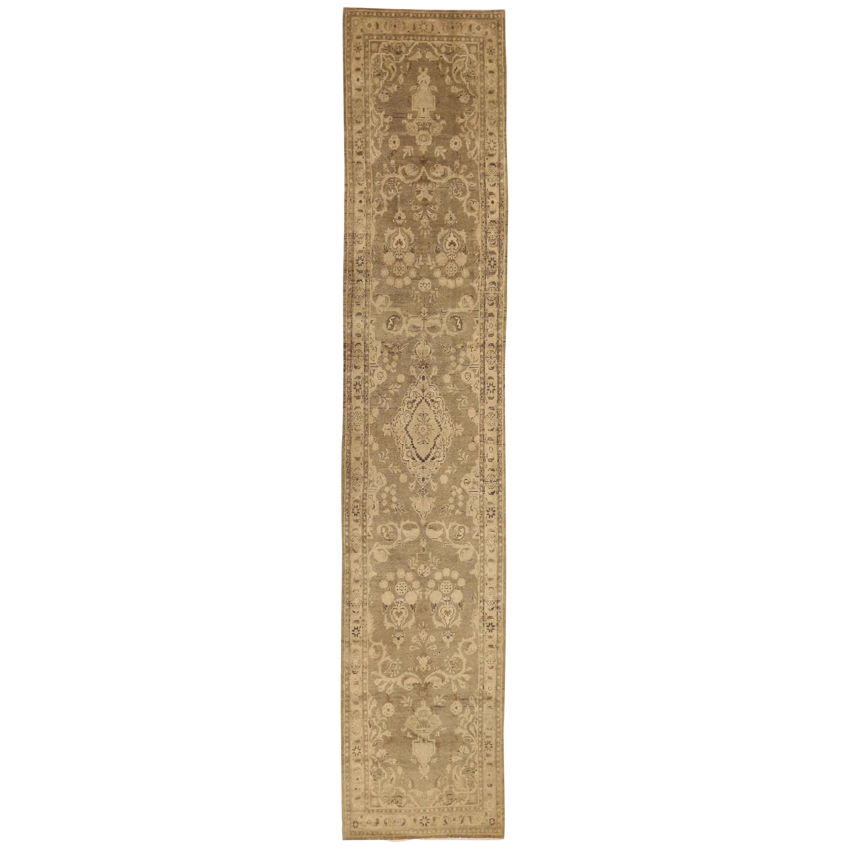 Persian Sultanabad Runner Rug - 52148
