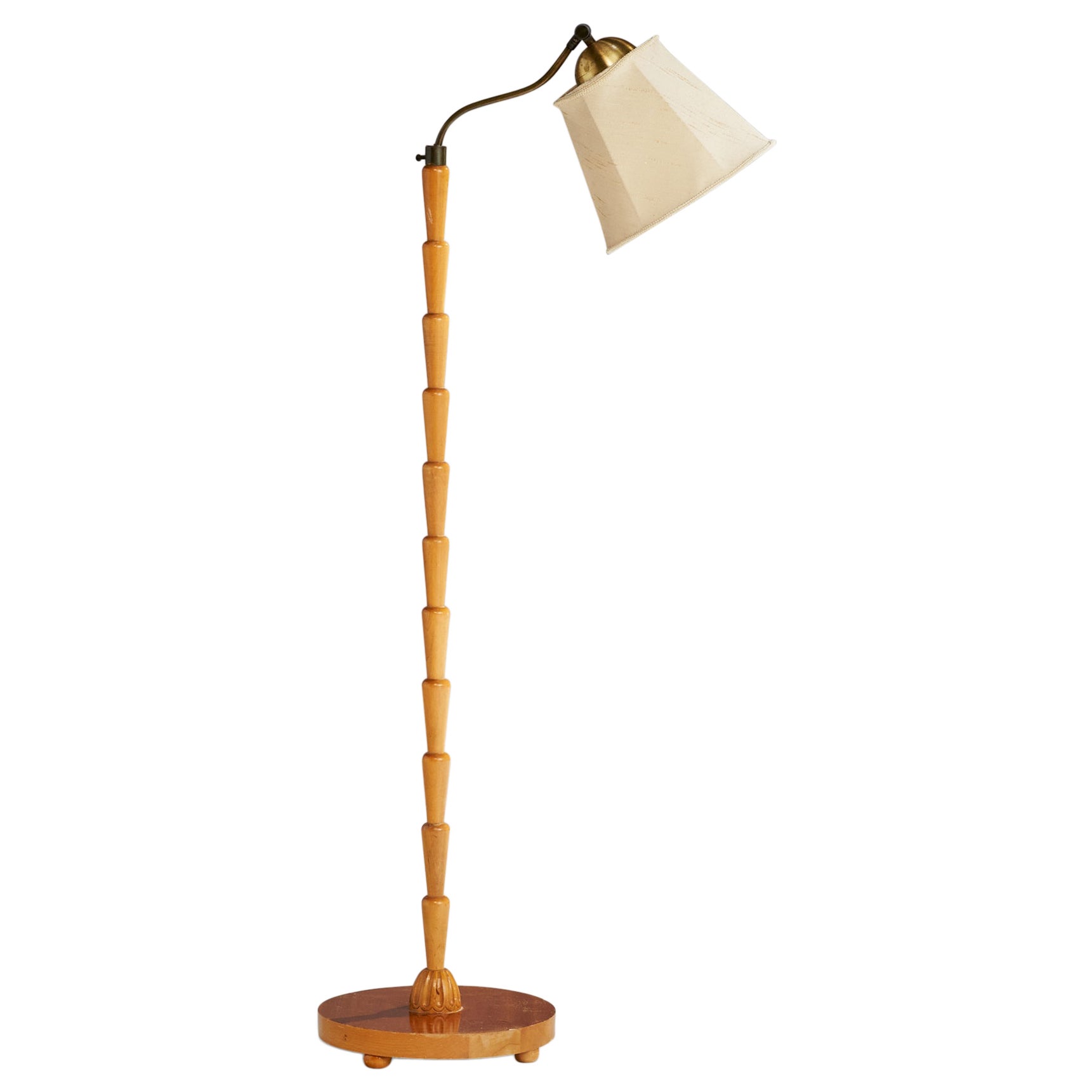 Schwedische Designerin, Stehlampe, Birke, Messing, Stoff, Schweden, 1930er Jahre im Angebot