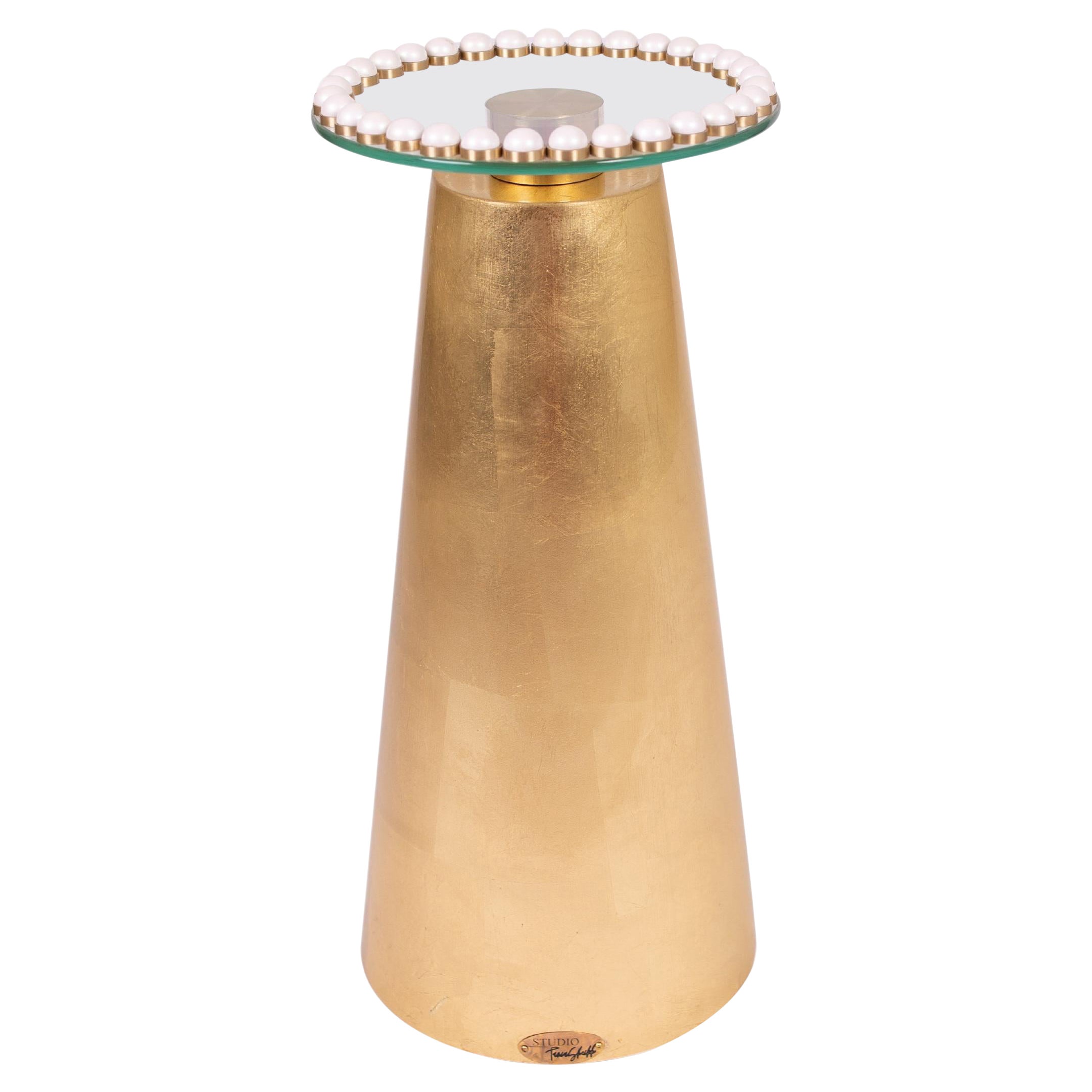 Handcraft - The Pedestal Table en feuille d'or avec bordure en laiton perlé en vente