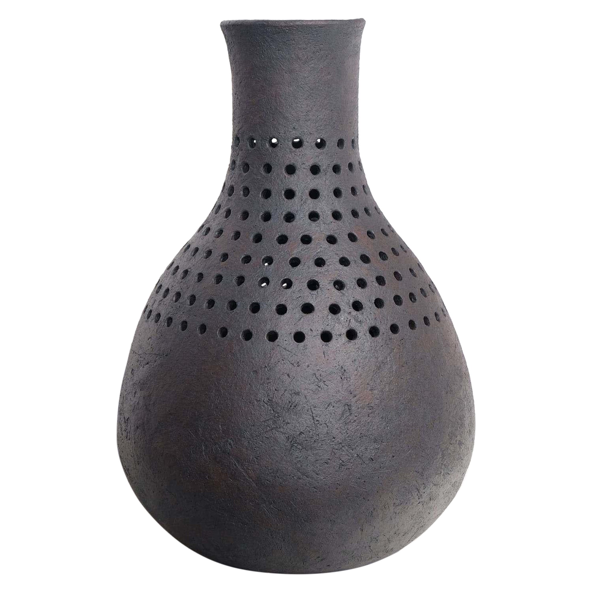 Jane Kite, Vaso grande perforato