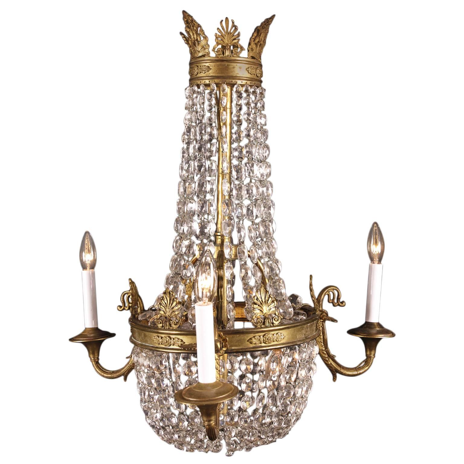 Petit lustre Empire en bronze et cristal, fin du 19e siècle  en vente