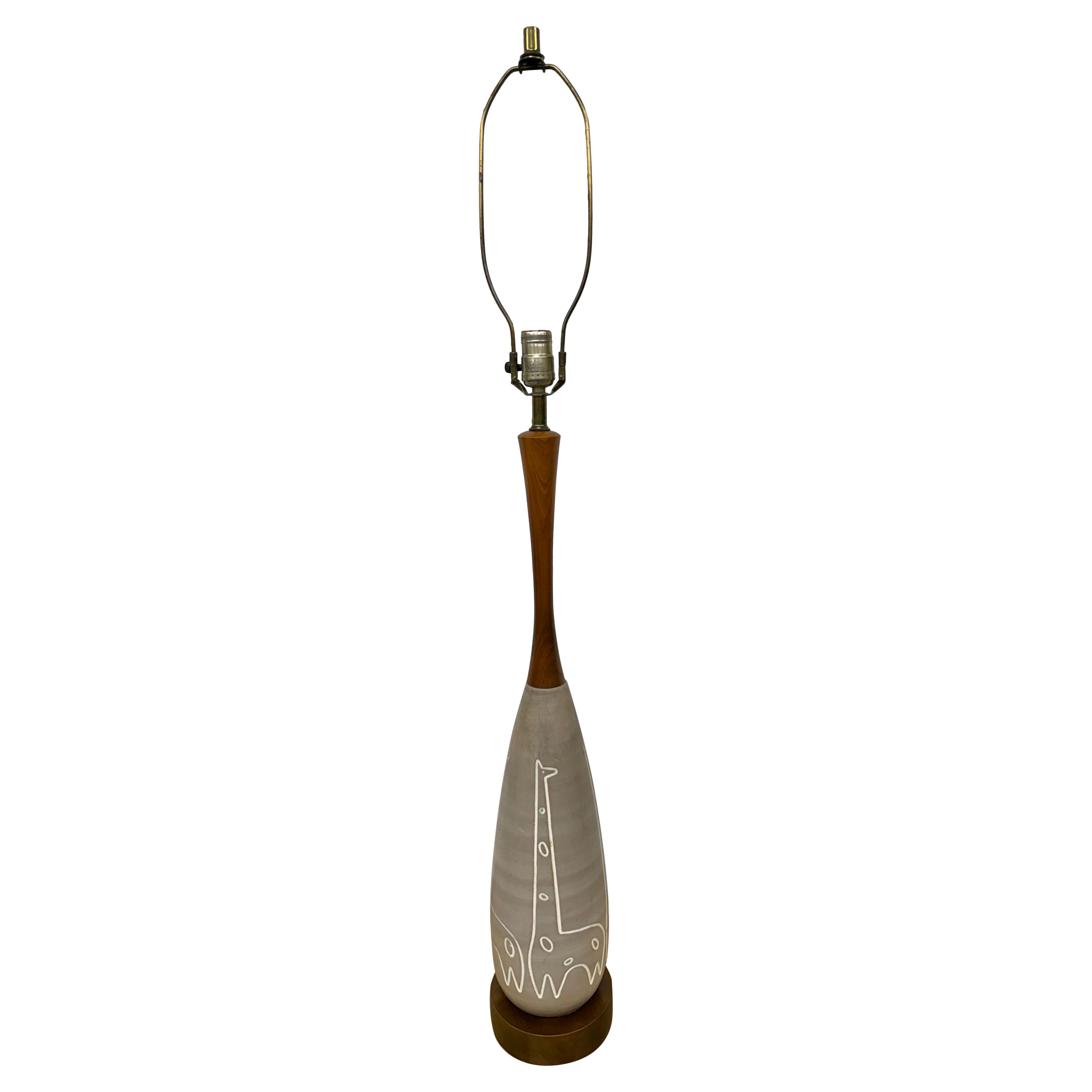Lampada da tavolo alta Raymour in stile metà secolo moderno