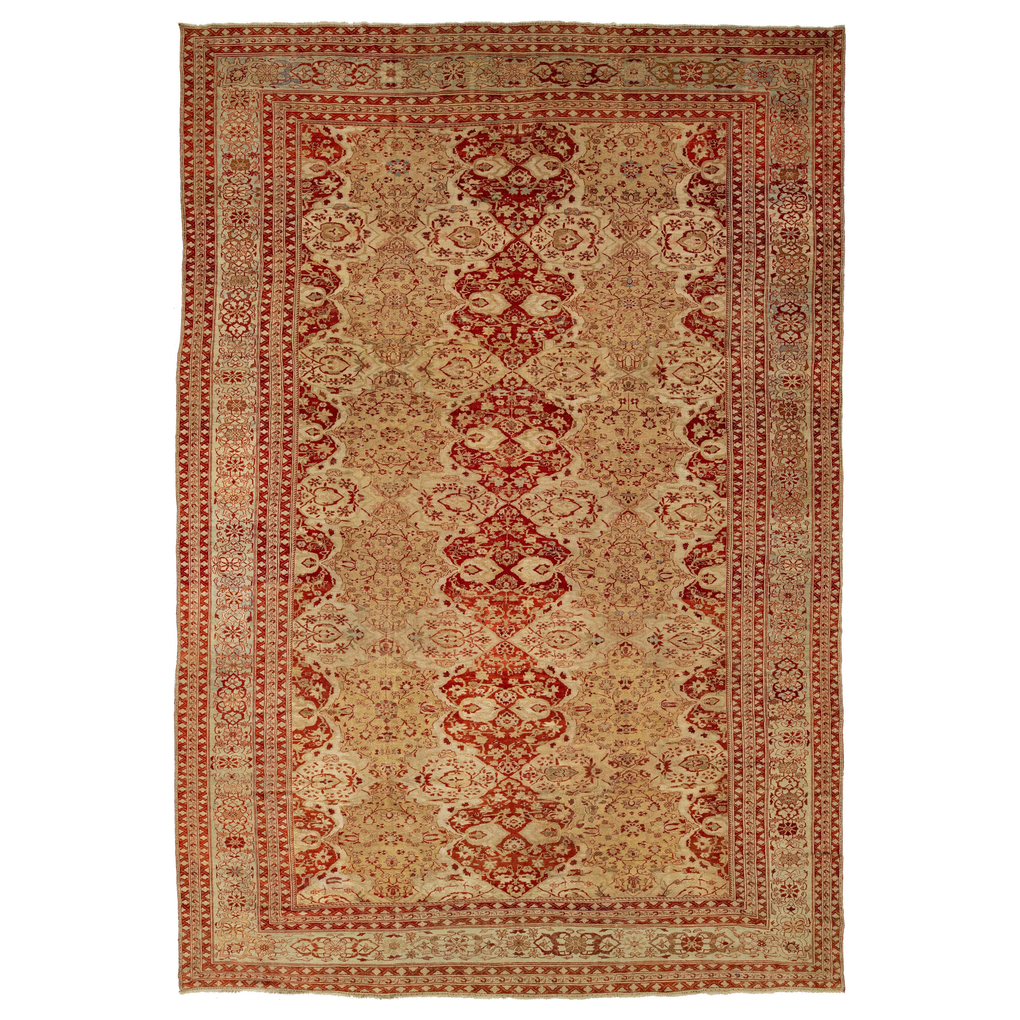 Einzigartiger übergroßer antiker persischer Sultanabad-Teppich aus brauner Wolle in Hellbraun mit Mittelteil-Design im Angebot
