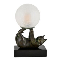 Lámpara de estilo Art Déco con gato CHAT JONGLEUR firmada Janle para Max Le Verrier.