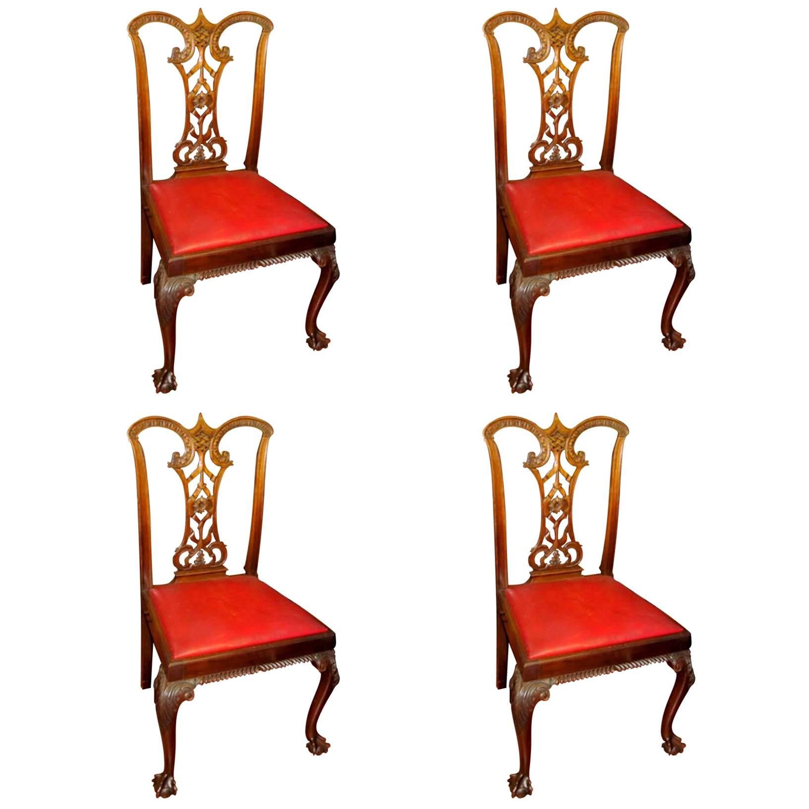 Juego de cuatro sillas antiguas inglesas de caoba "firmadas" estilo Chippendale