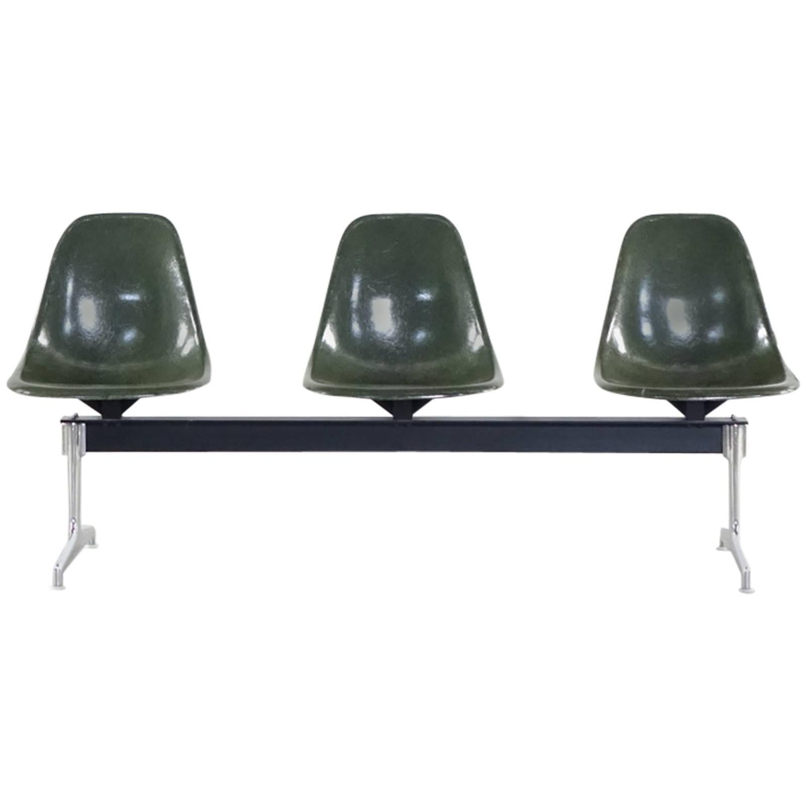 Charles & Ray Eames Three-Seat Shell Tandem for Herman Miller Vitra