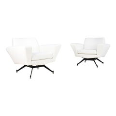 Studio Tecnico A.P.A, pair of armchairs model M530 for Lenzi. Italy C.1950