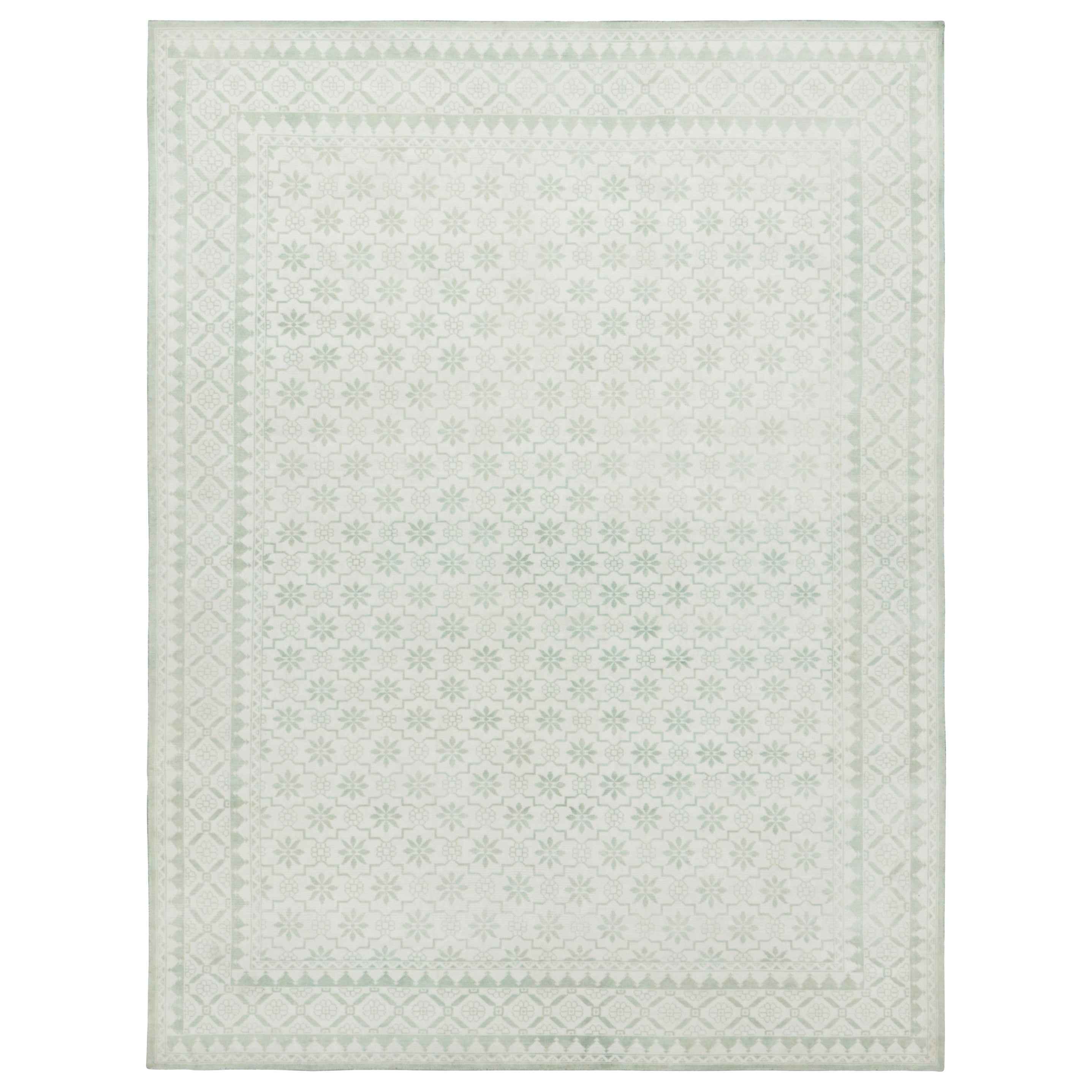 Rug and Kilim’s Dhurrie Style Rug in White and Green with Floral Patterns For Sale
