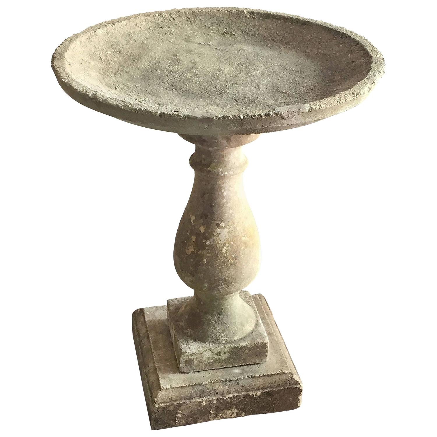 Download Large English Garden Stone Bird Bath at 1stdibs