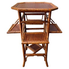Mesa auxiliar vintage E. Murio Manila octogonal de ratán y bambú