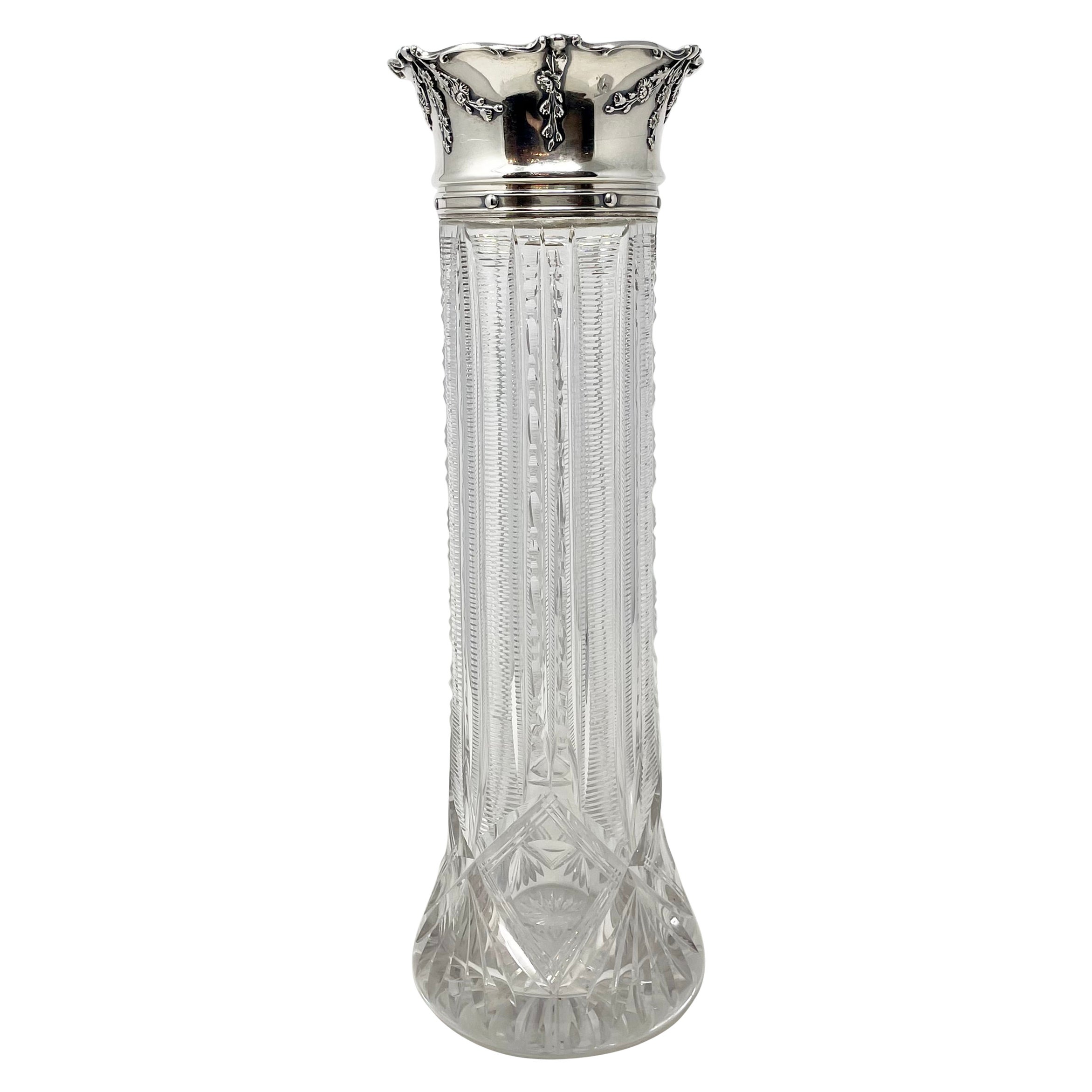 Antico vaso di cristallo tagliato americano "Gorham CO." con montatura in argento Sterling Circa 1920