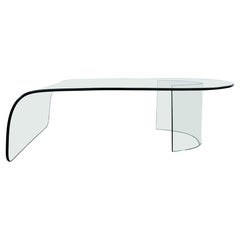 Mesa de centro postmoderna de cristal en cascada de mediados de siglo