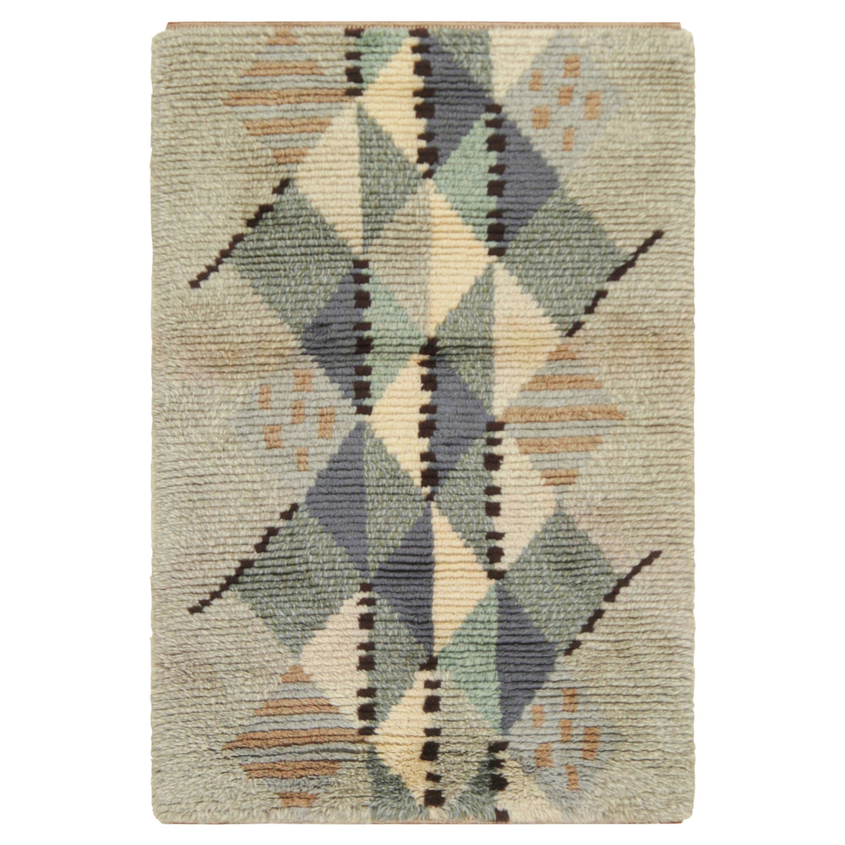 Vintage Swedish Rya Rug In Green-Beige with Geometric Pattern  Rug & Kilim For Sale