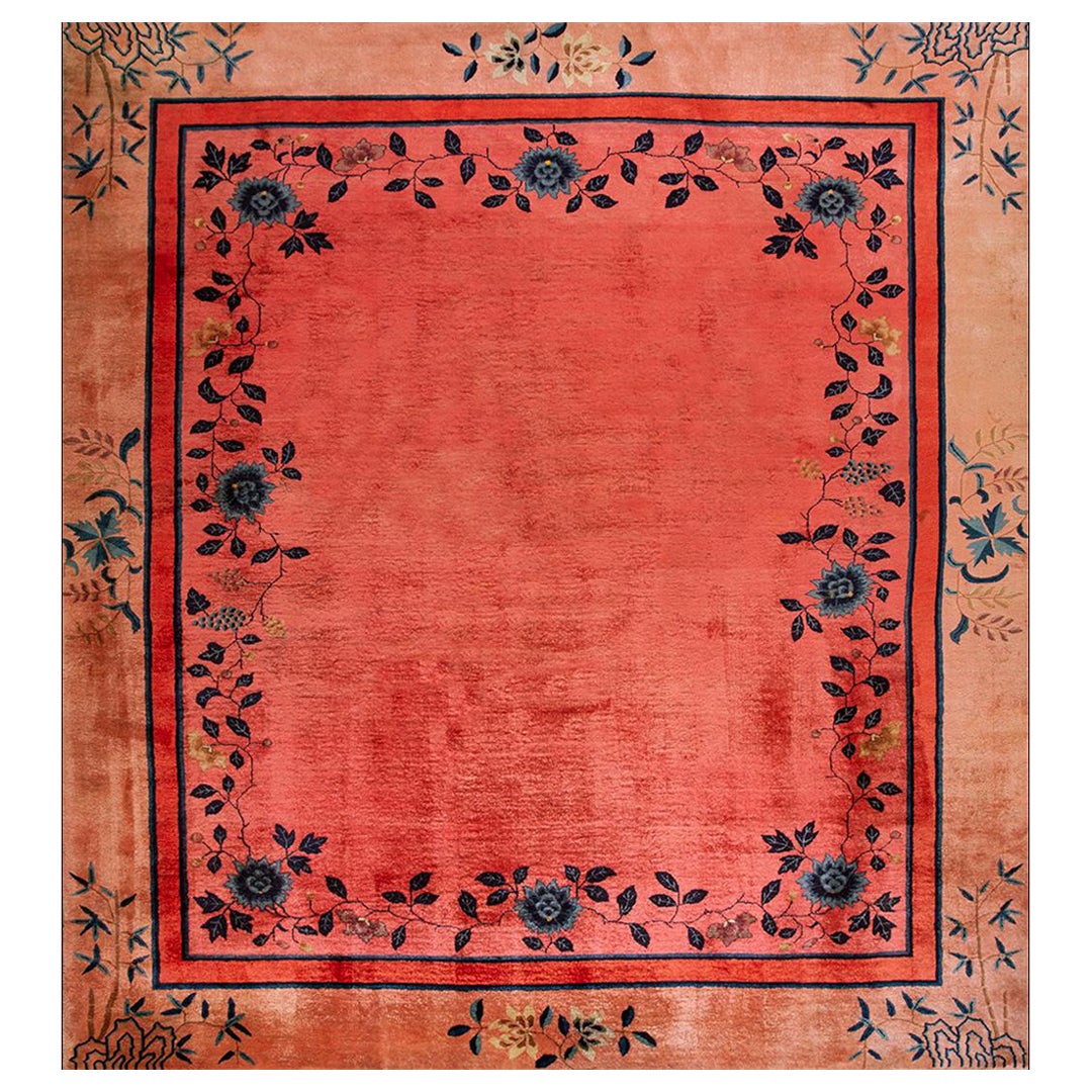 Chinesischer Peking-Teppich des frühen 20. Jahrhunderts 	10' 6"x 11' 6"