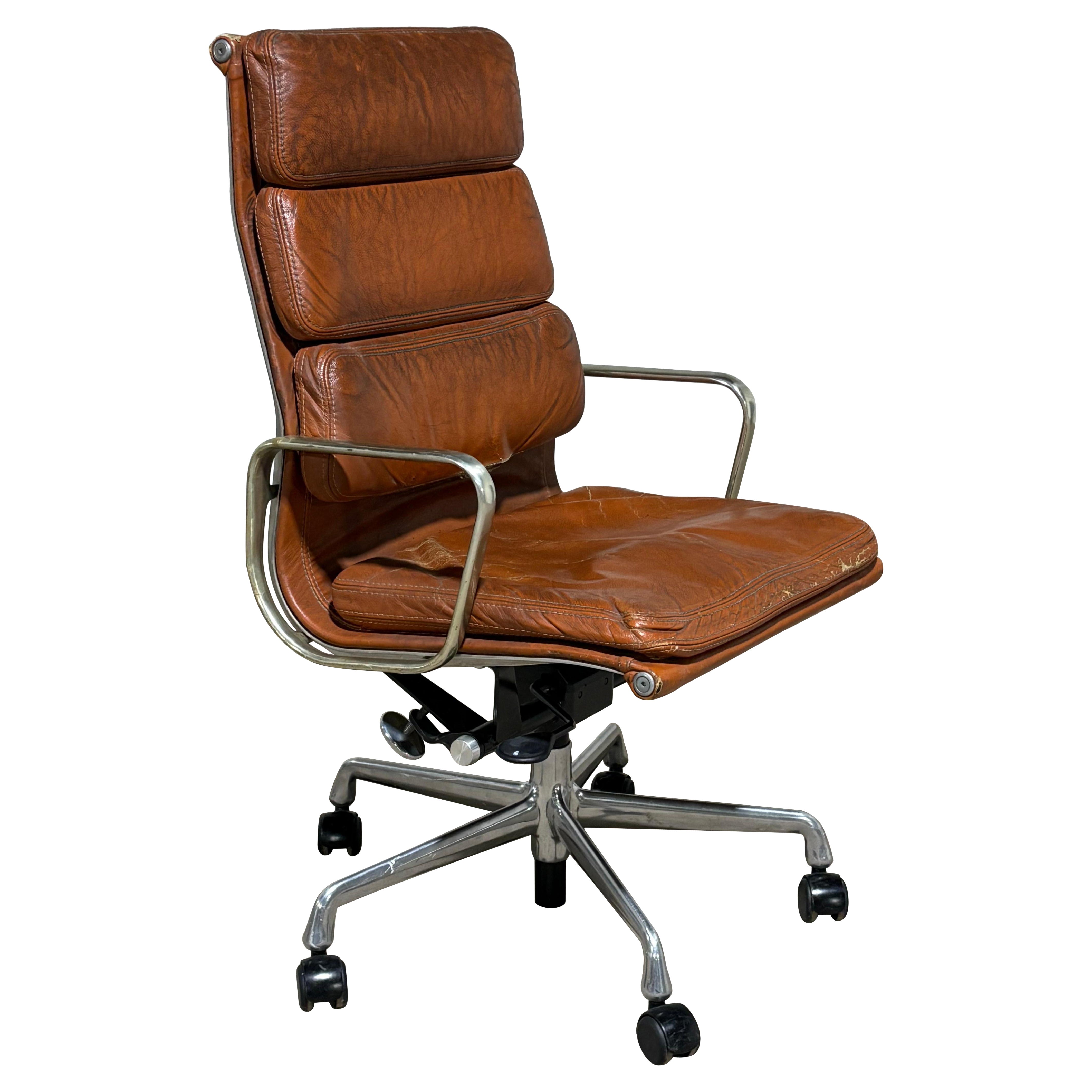 Silla Eames Soft Pad de Herman Miller de los años 70