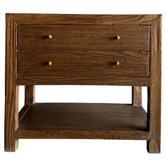 Nathalie Nachttisch in Ulme Wood Walnuss Finish