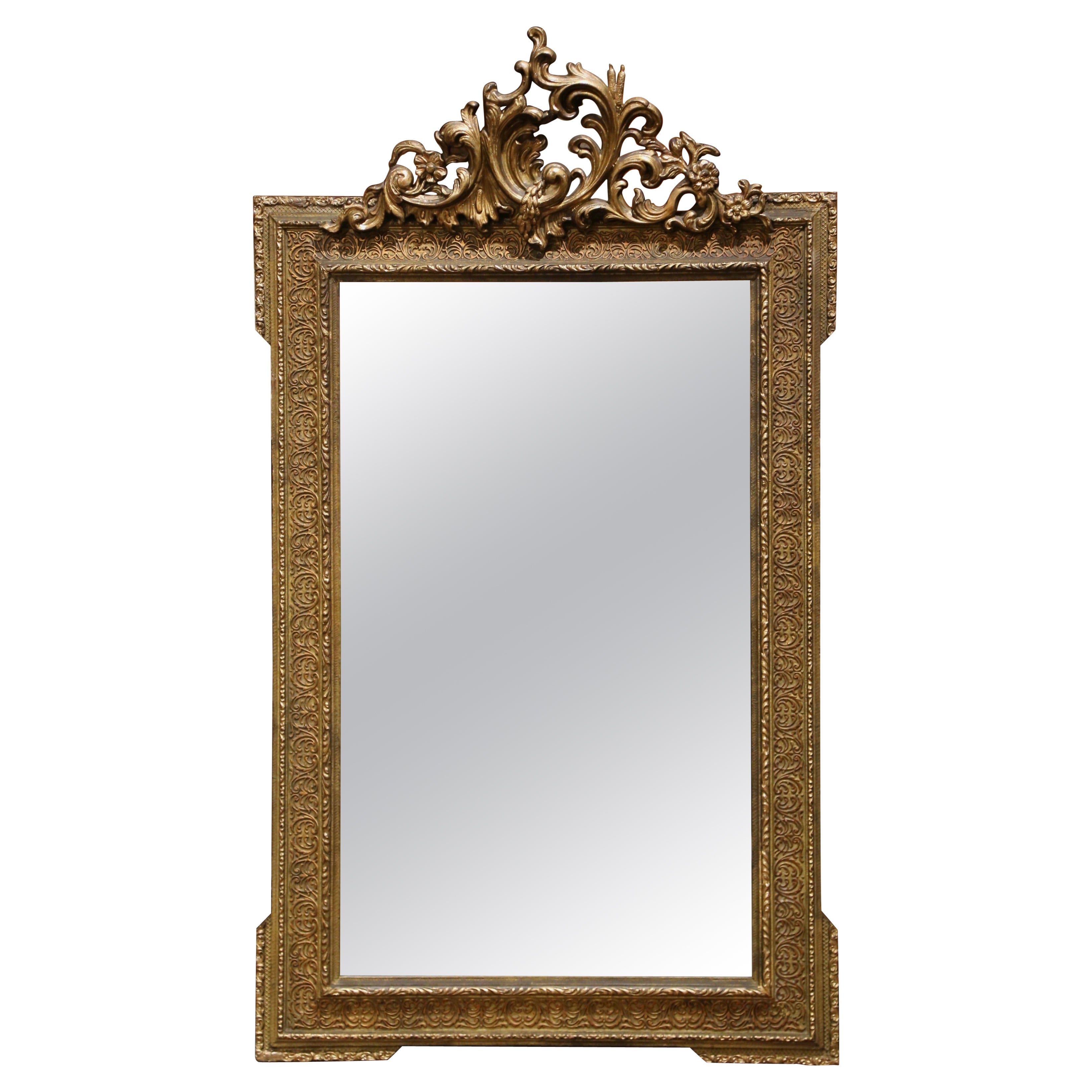 19th Century French Louis XVI Carved Giltwood Mirror with Foliate Motif