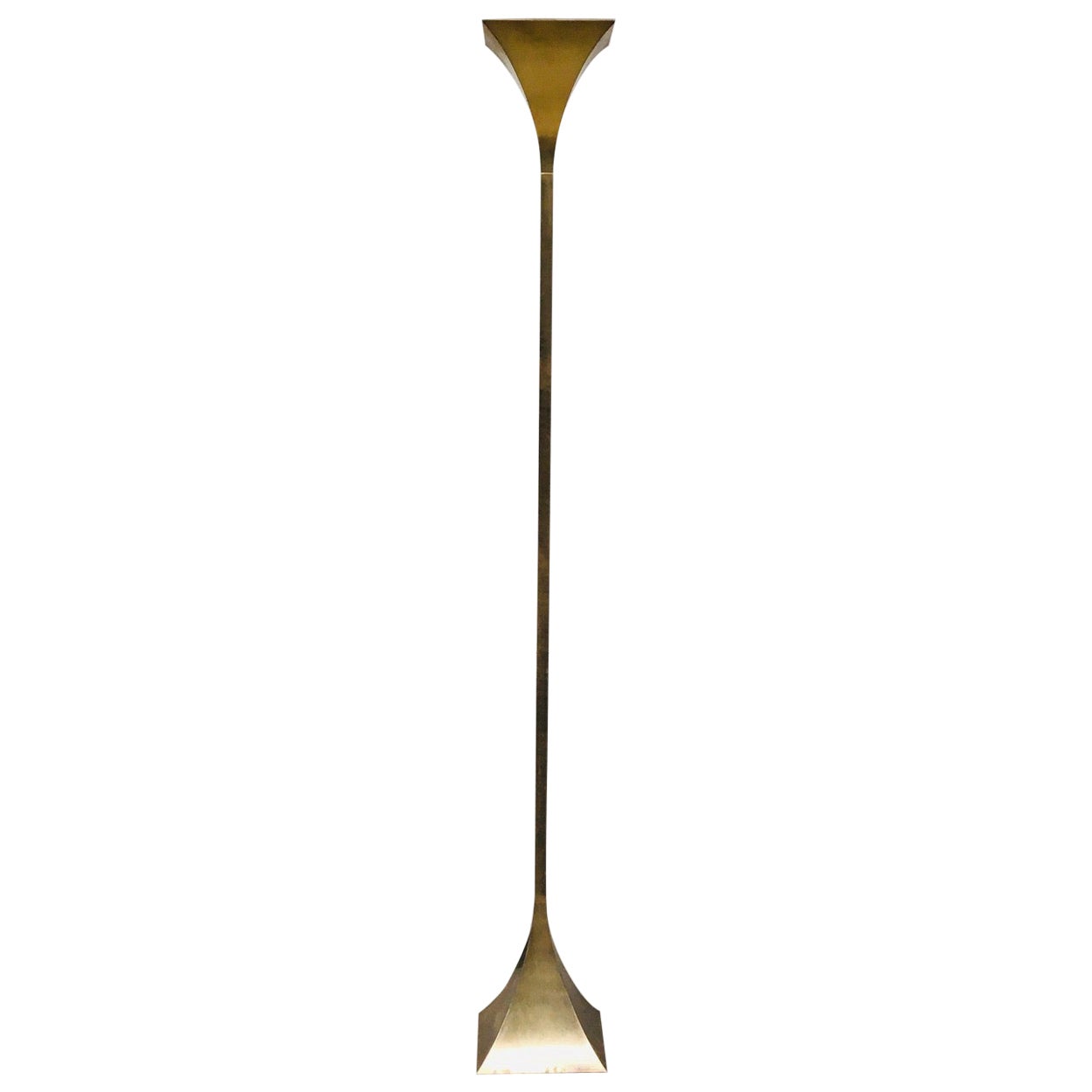 Lampada da terra Torchiere scanalata in ottone dal design postmoderno di Relco, Italia anni '80