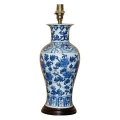 LOVELY ANTiQUE STYLE CHINESE PORCELAIN LARGE TABLE LAMP SUPER DECORATIVE FINISH