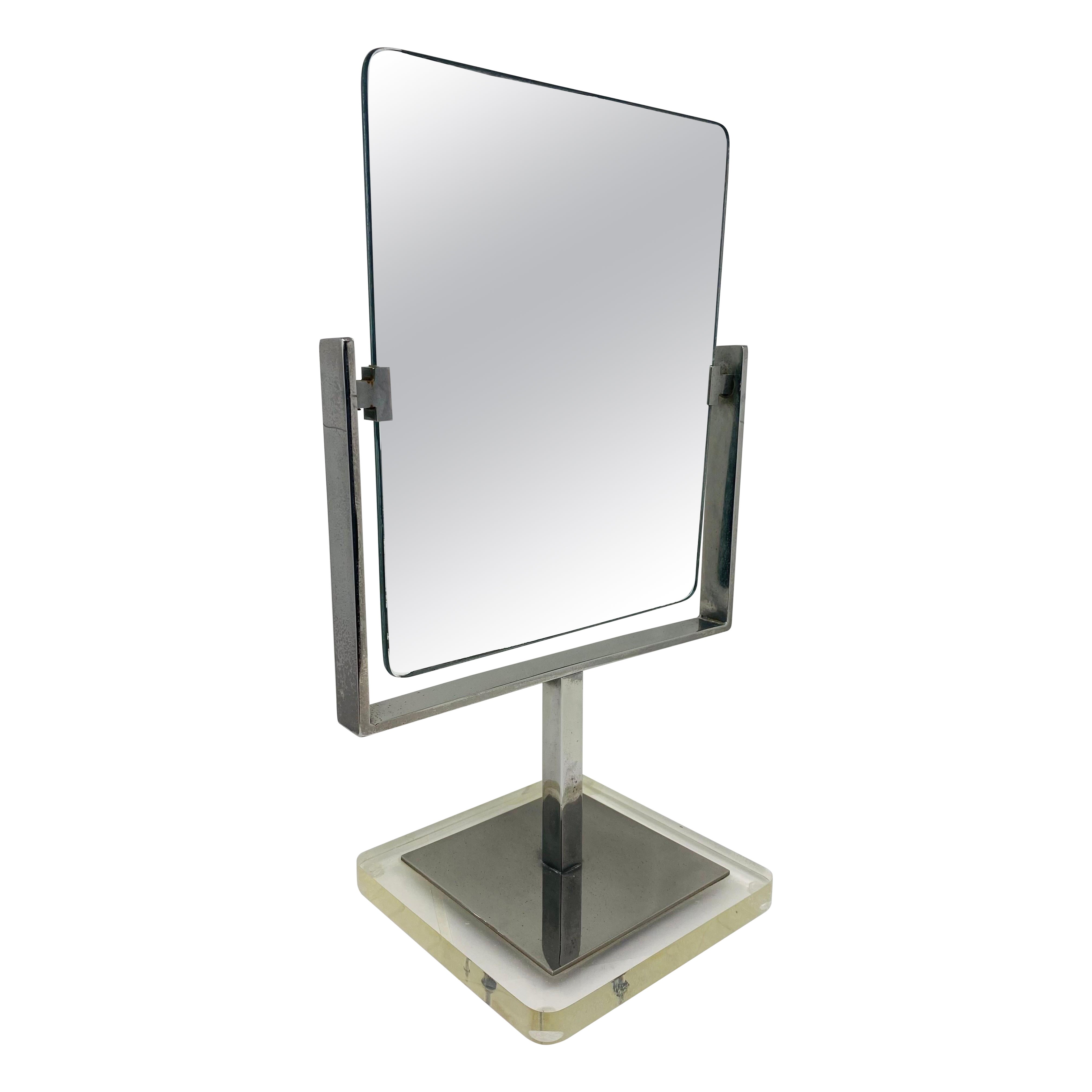 Miroir de coiffeuse Charles Hollis Jones en laiton brossé et Lucite en vente
