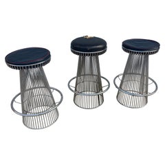 Arthur Umanoff para Contempory Shells Juego de 3 taburetes de bar cromados