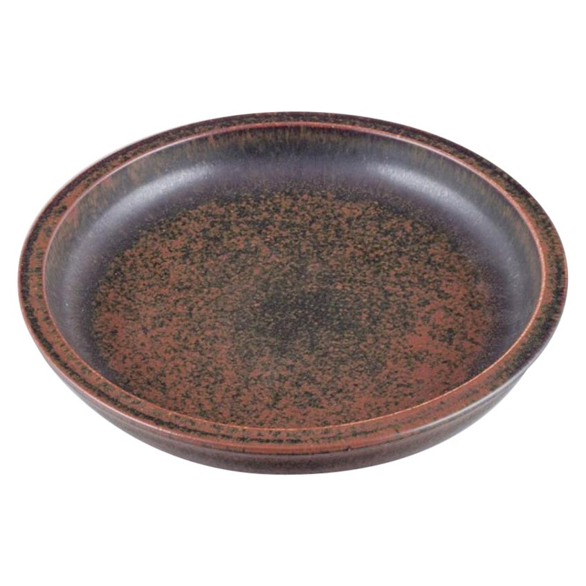Saxbo, Denmark. Ceramic bowl with brown glaze. Approx. 1940s.
