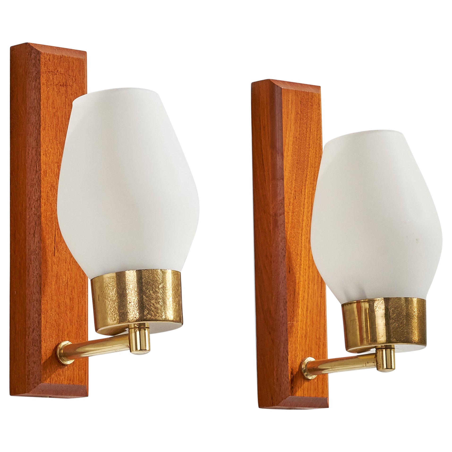 Schwedischer Designer, Wandleuchten, Messing, Teakholz, Glas, Schweden, 1950er Jahre
