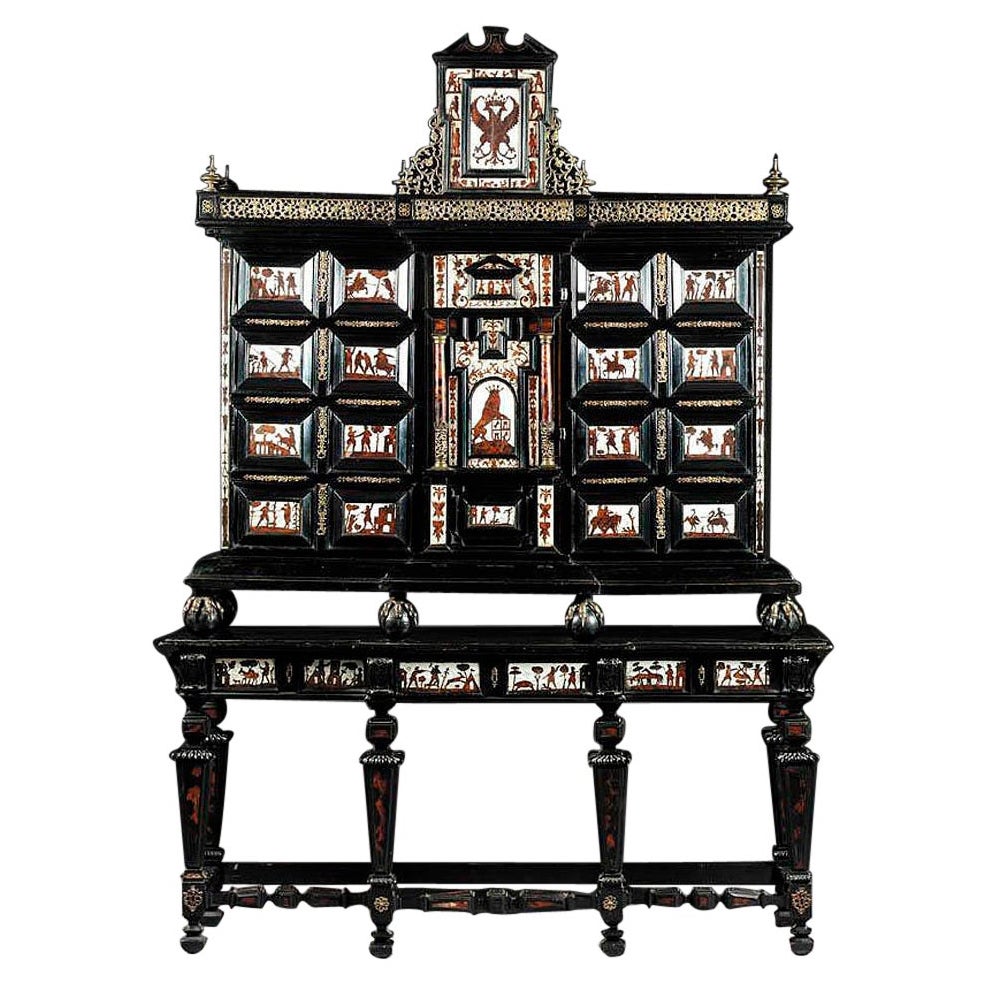 Rare cabinet espagnol aux armoiries royales de Castille et Léon 19e siècle en vente