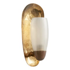 Österreichische Designerin, Wandleuchte, Messing, Glas, Österreich, 1950er Jahre